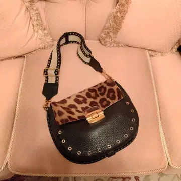 훌라 숄더백 가죽