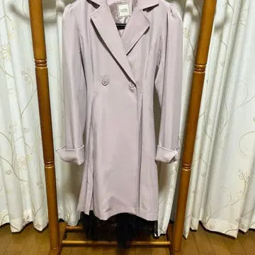 EATME 옅은 핑크 트렌치코트 레이스