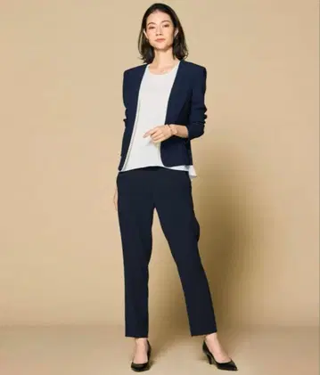 컨디션 최상 베이지 Cindy 더블 컬러 자켓 팬츠 수트 0 상하의