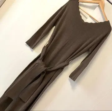 [ 새상품 ] 트라쪼돈나 니트 원피스 브라운 갈색