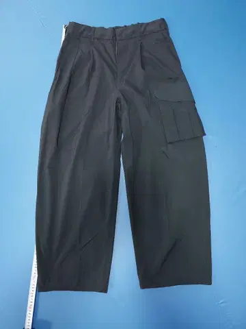 데상트 얼터레인 와이드 카고 팬츠 블랙 L