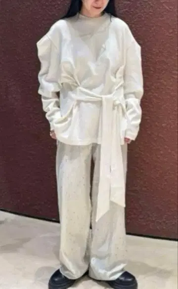 새상품급 6(ROKU) 코튼 파워 숄더 슬리브 풀오버