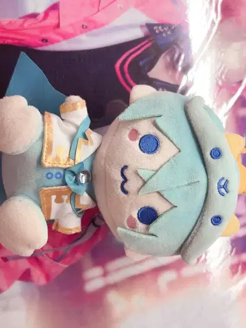 스토푸리 코론 군 앉아 봉제 인형