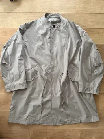 UNIVERSAL PRODUCTS 유니버설 프로덕트 나일론 코트