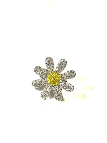 마가렛 귀걸이 한쪽 귀