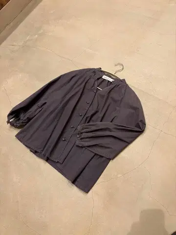 atelier du savon 그레이 긴팔 셔츠