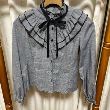 프릴 달린 긴팔 블라우스 그레이 EATME 이토미 EAT ME