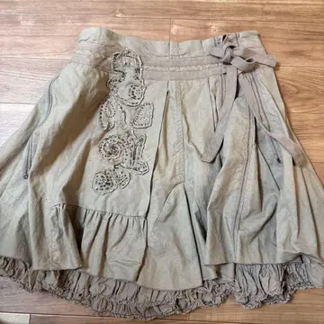 무릎 기장 스커트