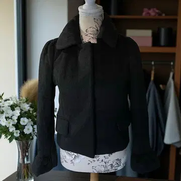 [ 9 ] 새상품급 로라 애슐리 벨로아 테일러드 자켓 블랙