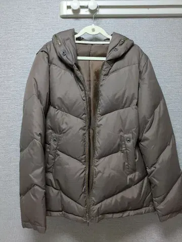 RESPIGHI FEMME(레스피기) 새상품급 다운 자켓