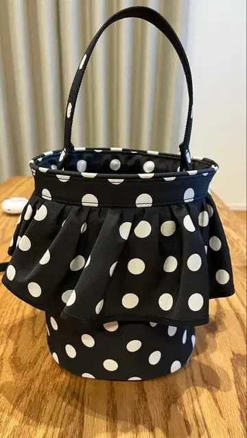 세츠코 사지테일 시티 블랙 도트