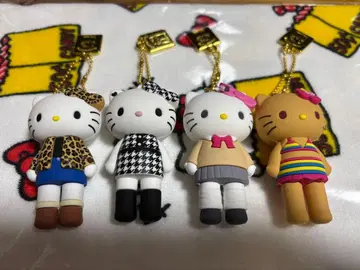 헬로키티전 시크릿 마스코트 참 A B