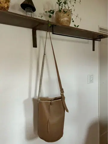 NIMES 브라운 숄더백 버킷백