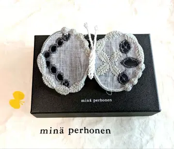 미나 페르호넨 코사지 sound drop 그레이 브로치