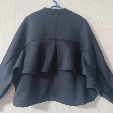 누워르보 nuovo x nuovo 블루종 숏 기장 백 프릴