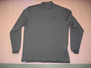 새상품급 FILA 하이넥 티셔츠 XL 카키