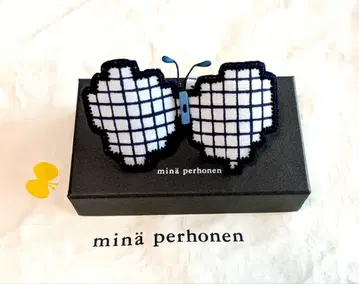 미나 페르호넨 코사지 faint shadow 브로치 미사용 새상품