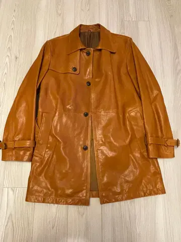 니치와 레리움 가죽 코트 브라운