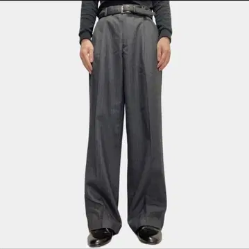 차콜 그레이 스트라이프 슬랙스