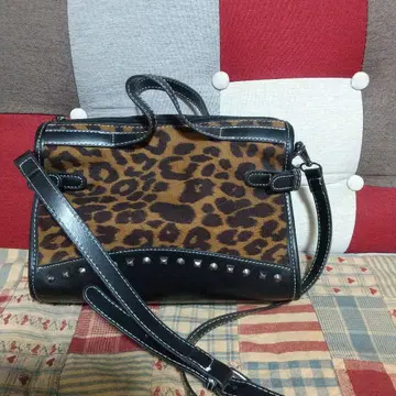 레오파드 무늬 숄더백