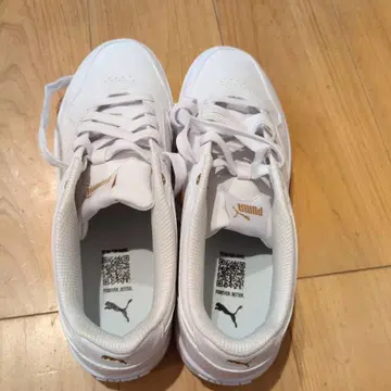 Puma 화이트 스니커즈 (29.0)