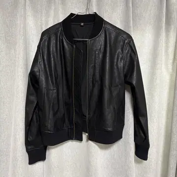 GU 블랙 에코 가죽 자켓 S
