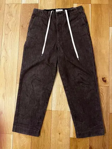 e.sen 다크 브라운 와이드 팬츠