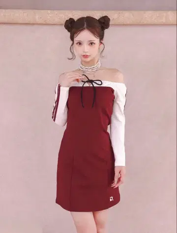 다리치 Darich 도킹 라인 오프숄더 미니 원피스