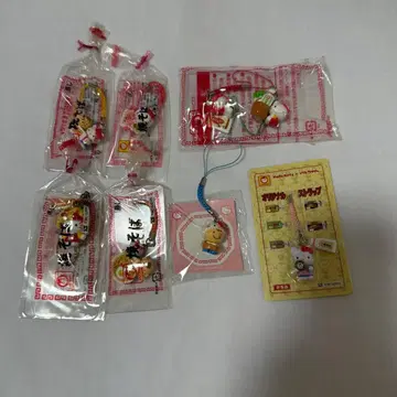 마루짱 야키소바 헬로키티 스트랩 8개 세트