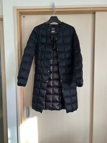 타이온 TAION 베이직 V넥 버튼 롱 다운 자켓 M