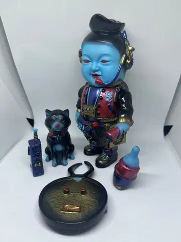 미로크토이 기크미 락 (뱀파이어 일가 컬러)