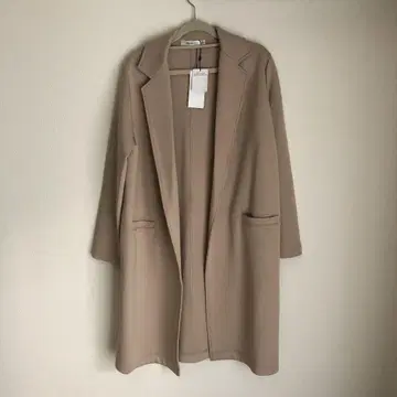 마우지 새상품 체스터 코트 맨투맨