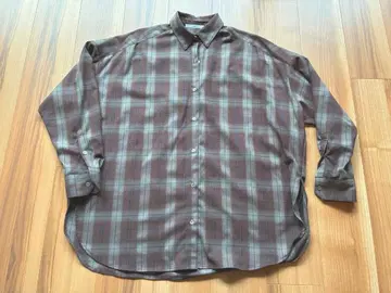 LARUTA 브라운 계열 체크 긴팔 셔츠 11/8까지 판매!