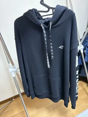 ever lift 후드티와 조거 팬츠 세트