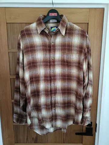 브라운 계열 체크 무늬 플란넬 셔츠 M 사이즈