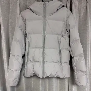 UNIQLO 심리스 다운 후드티 라이트 그레이 XS