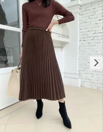 birthday bash 브라운 플리츠 롱 스커트