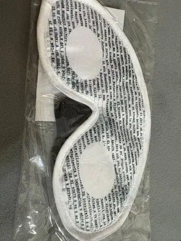 키시베 로한 안대 참회실