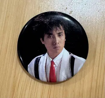 나가부치 츠요시 핀 배지