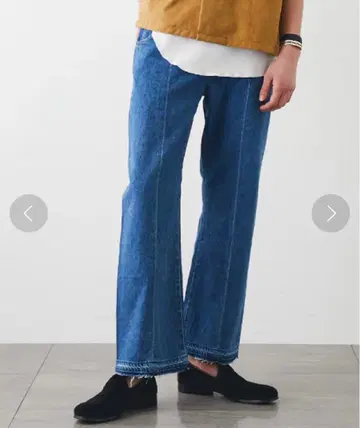 KIIT STUDIOUS 한정판 세미 플레어 데님 팬츠