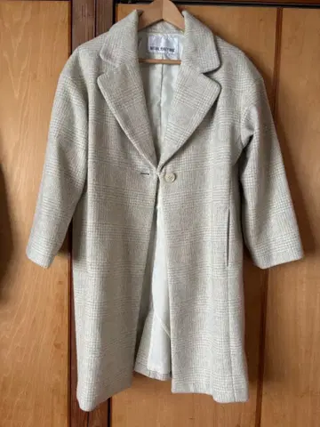 체크 무늬 롱 코트 M 사이즈