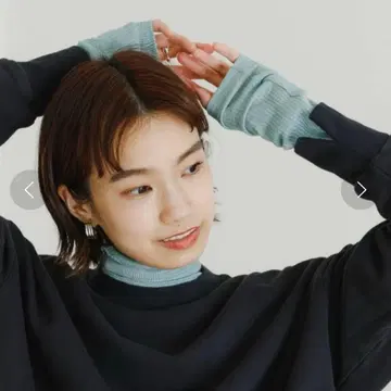 URBAN RESEARCH 셔링 슬리브 터틀넥 티셔츠