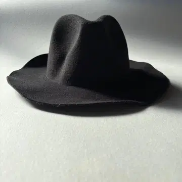 블랙 펠트 햇