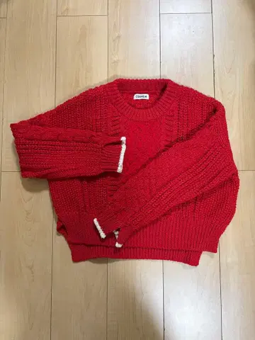 COOHEM 빨간색 케이블 니트 스웨터 긴팔