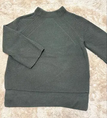 BATONER 울 니트 그린 소매 넓은 바토너