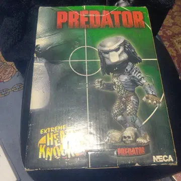NECA 프레데터 헤드