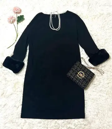 14.Aqua Garage 블랙 퍼 원피스