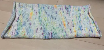 Hedgehog Fibres의 실로 뜬 넥워머