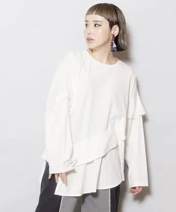 오즈모시스 비대칭 롱 슬리브 T셔츠