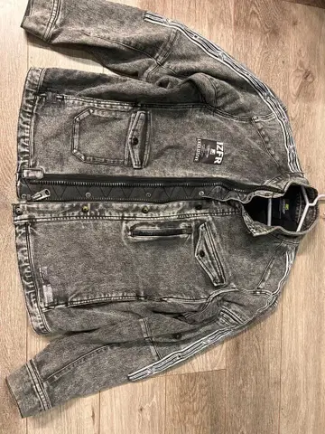 아이즈프론티어 겉옷